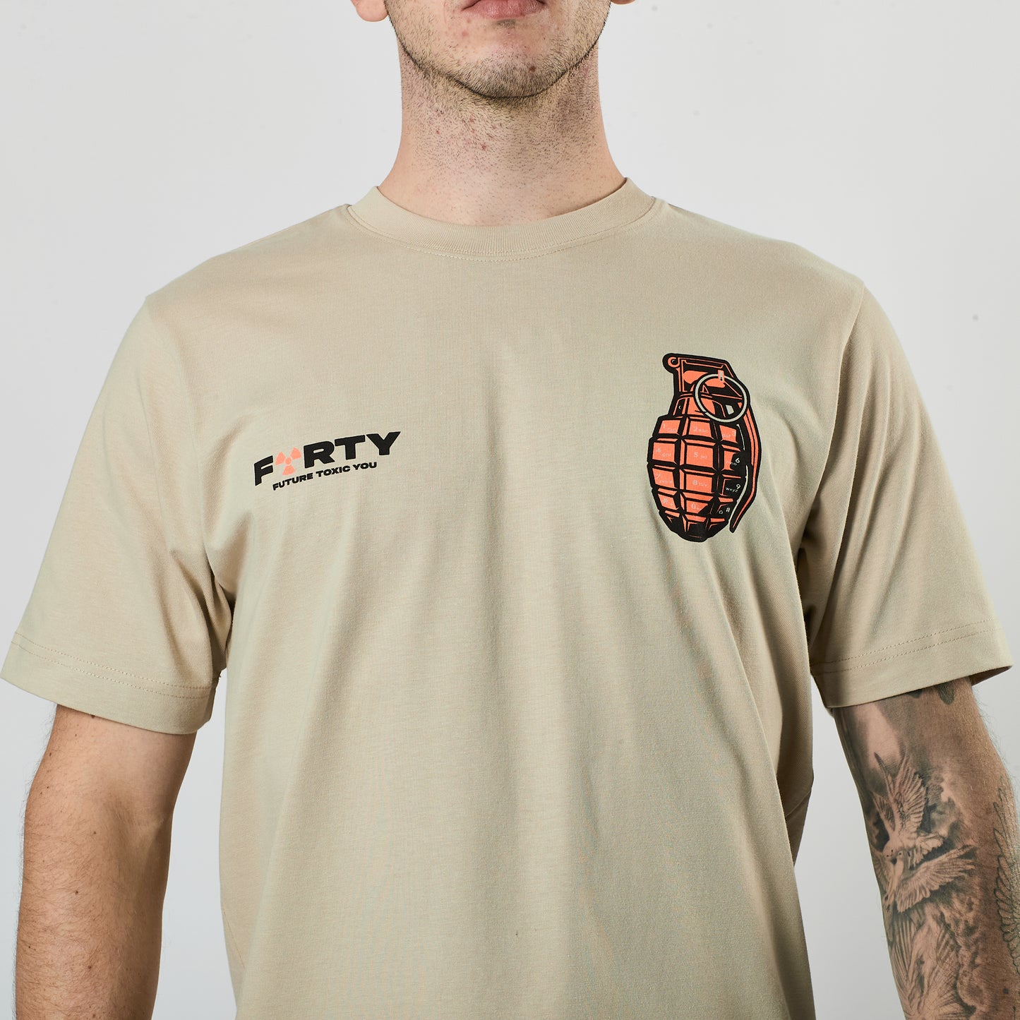 Lifestyle Axon Tee (Beige Dust/Coral)