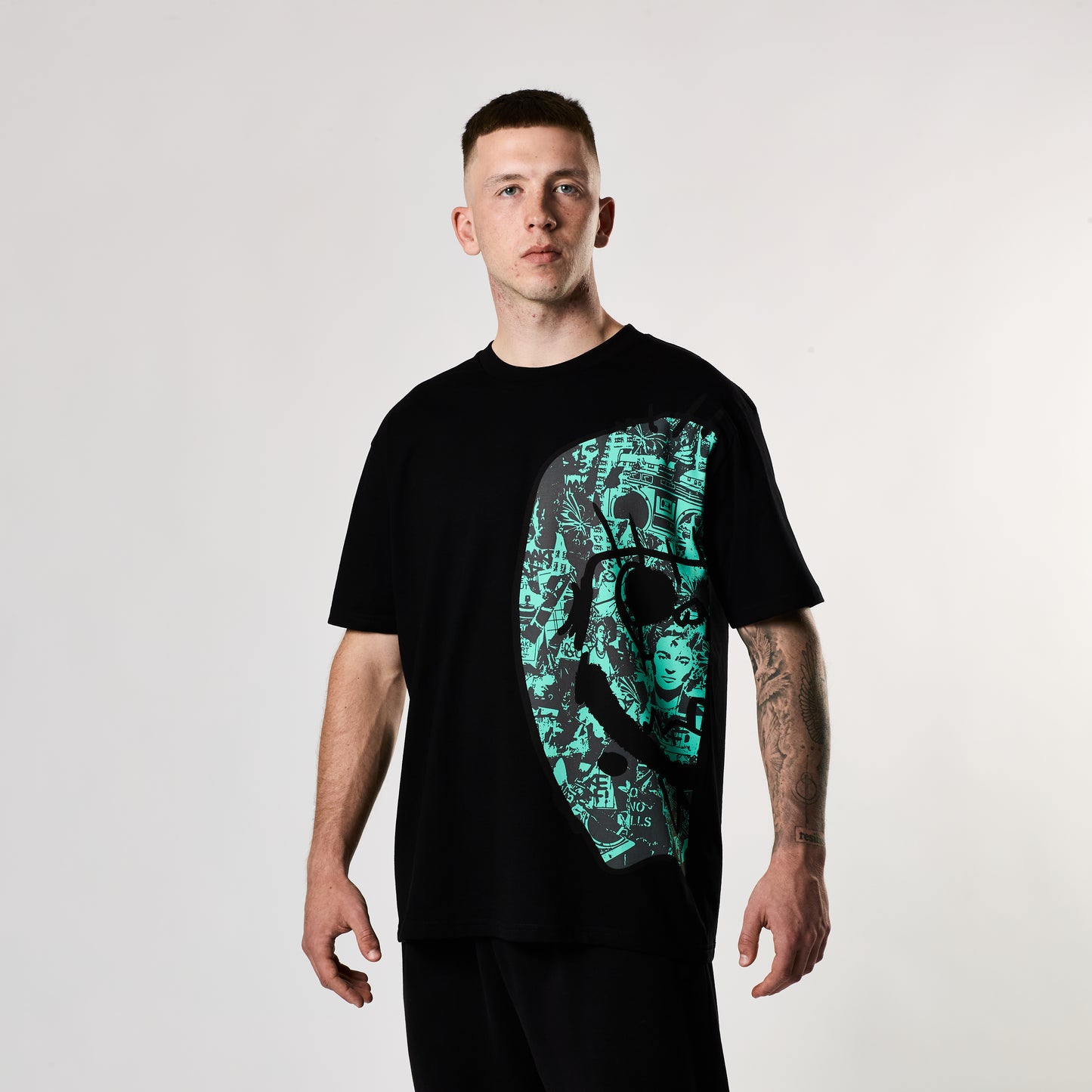 Lifestyle Darryl Tee (Black)