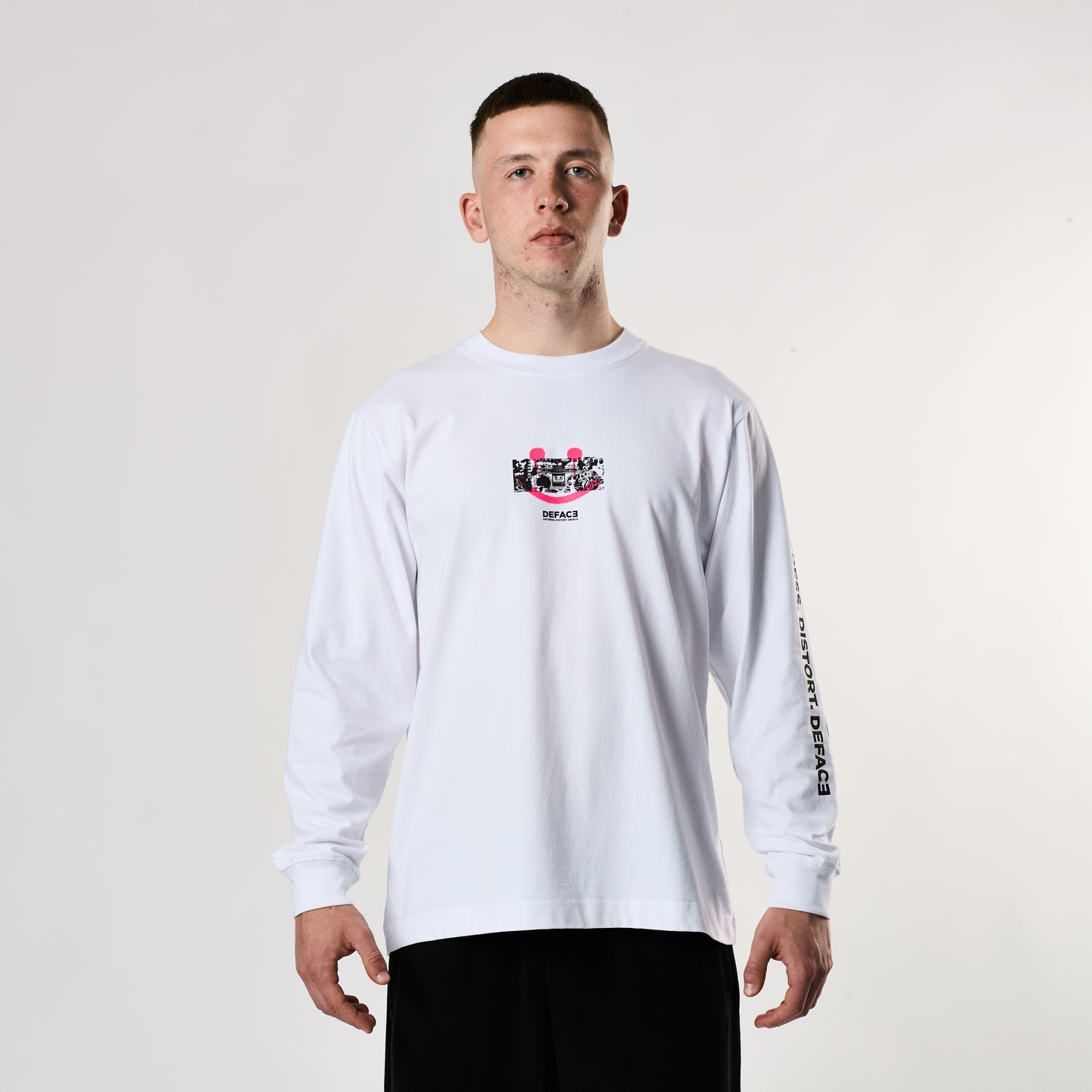 DEFACE Writer L/S Tee (White)
