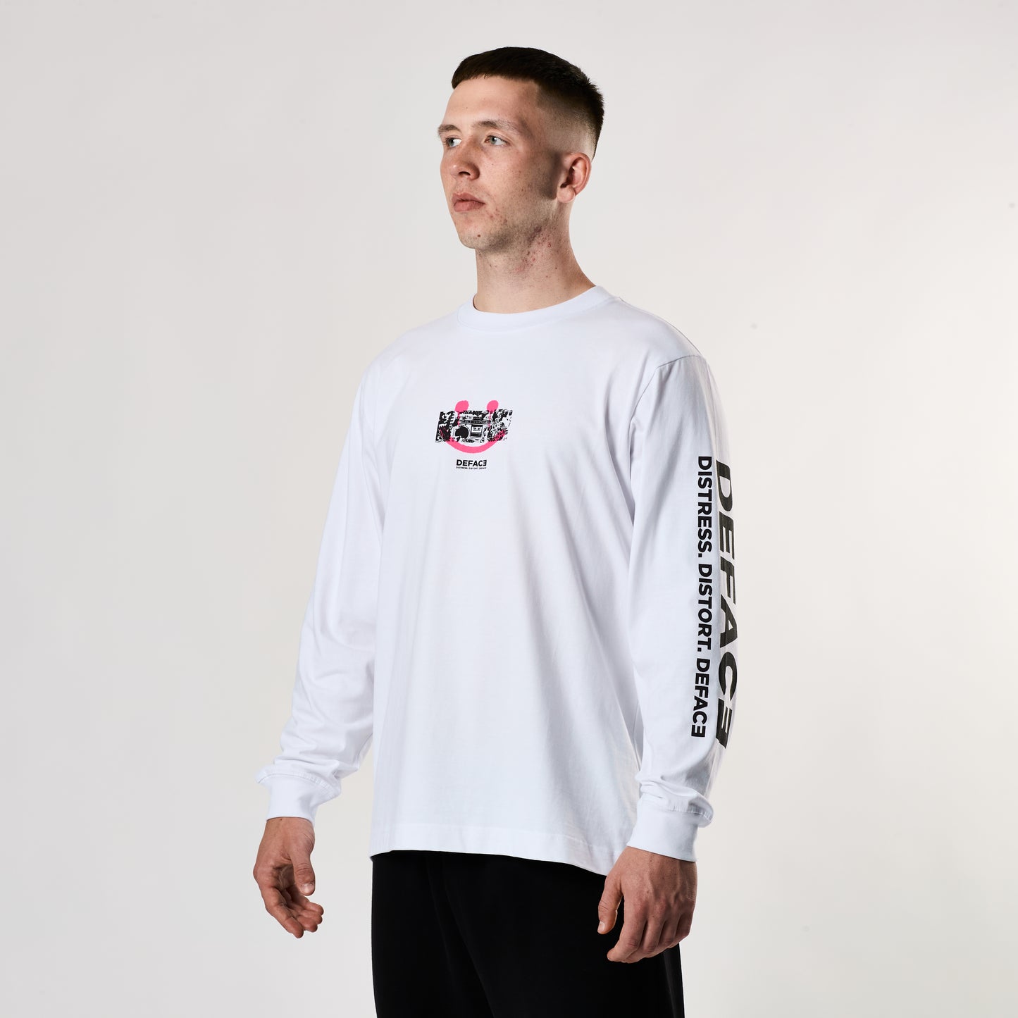 DEFACE Writer L/S Tee (White)