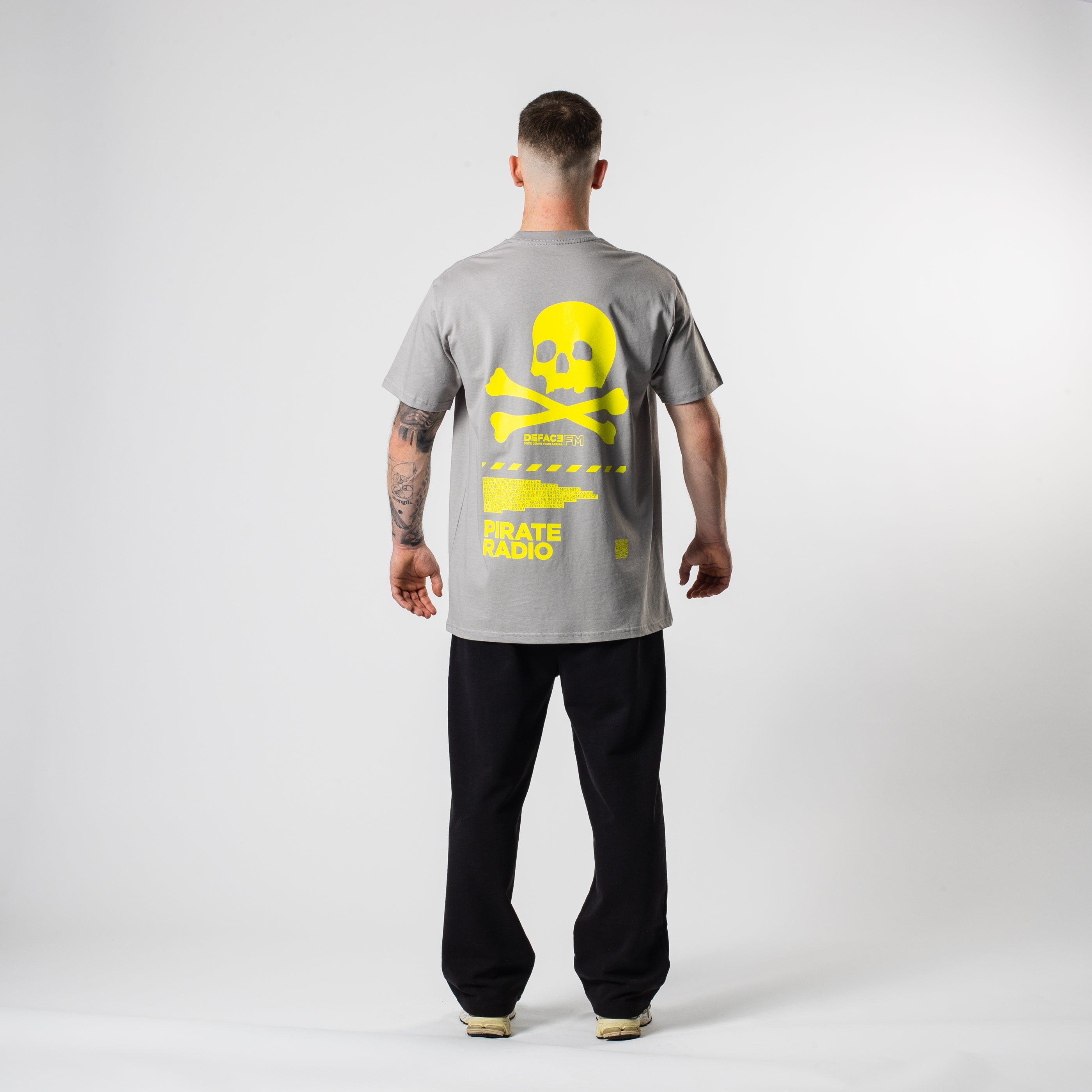 Deface Pirate Tee (Storm Grey) – Forty Clothing