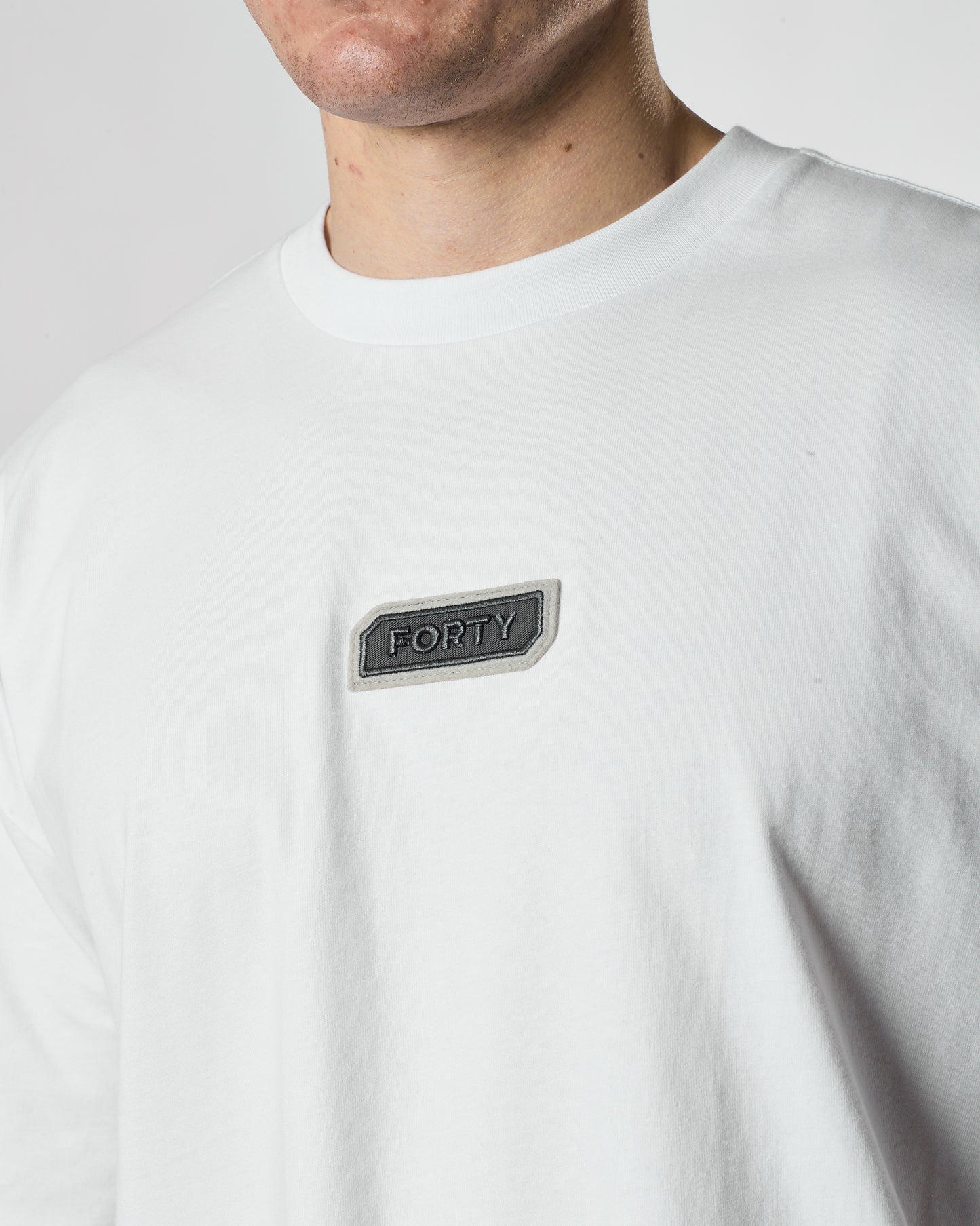Lifestyle Murgatroyd Felt Appliqué Tee (White/Grey)