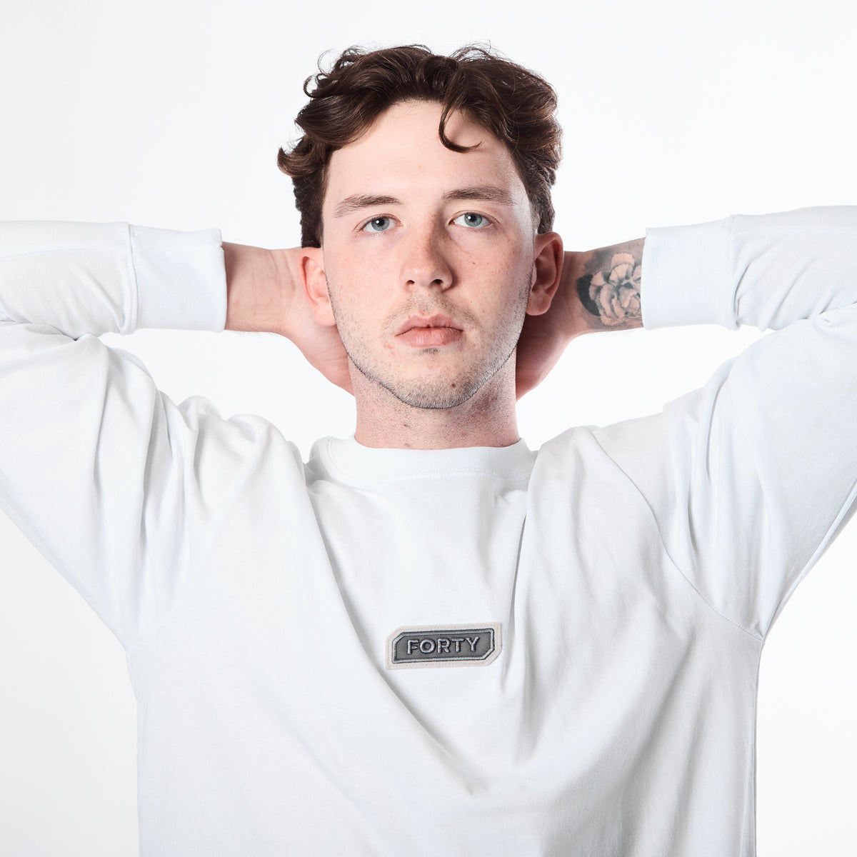 Lifestyle L/S Murgatroyd T-Shirt (White)
