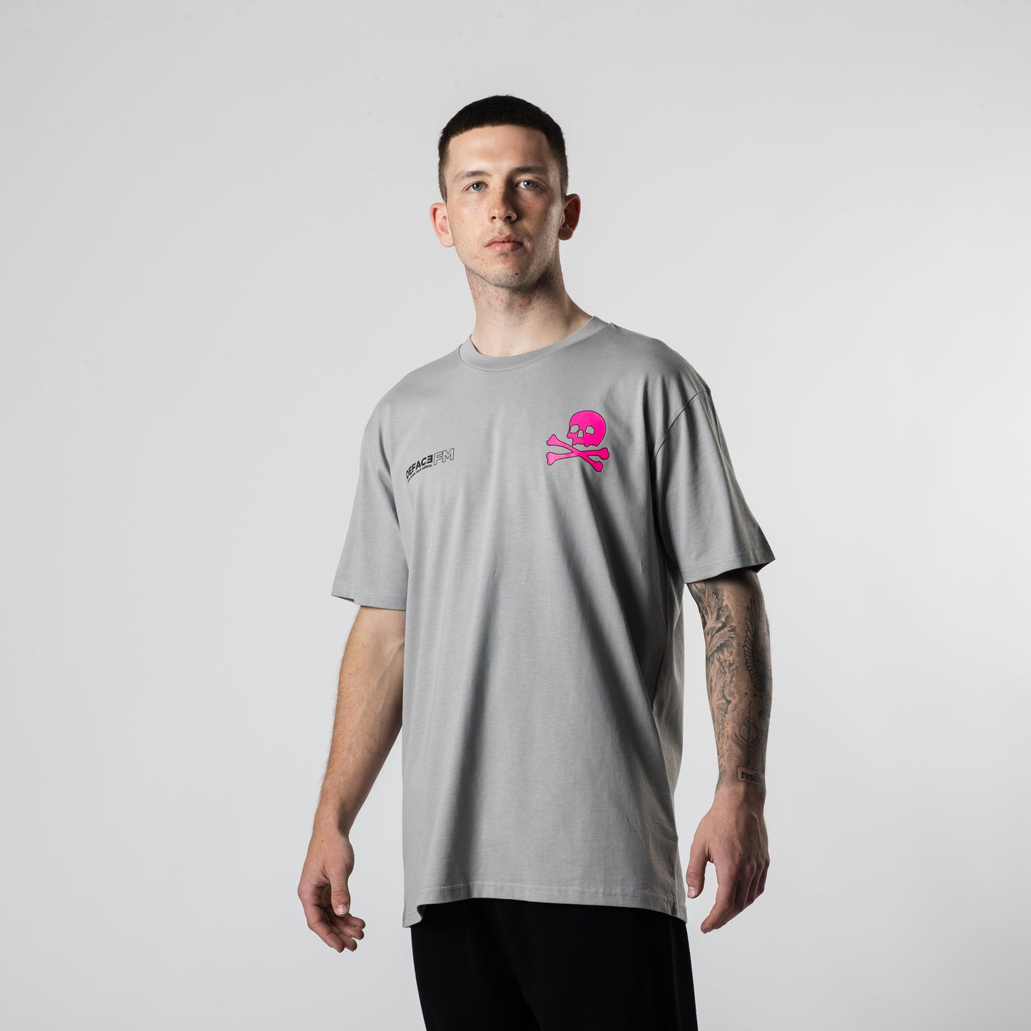 Deface FM Rise High Tee (Storm)