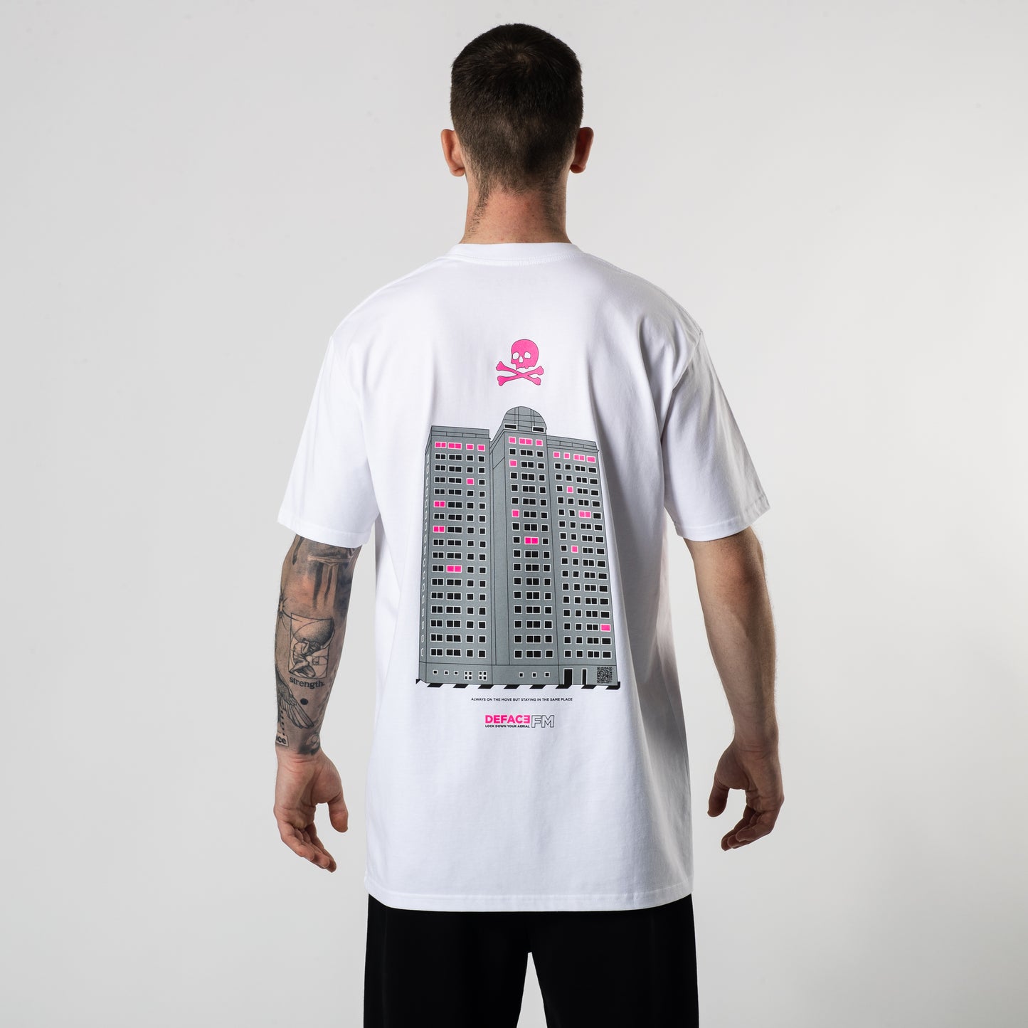 Deface FM Rise High Tee (White)