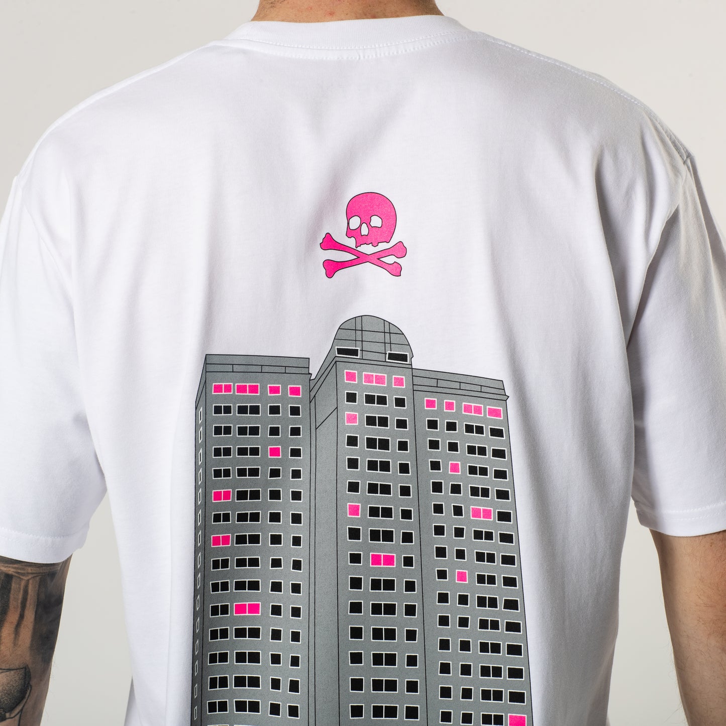 Deface FM Rise High Tee (White)