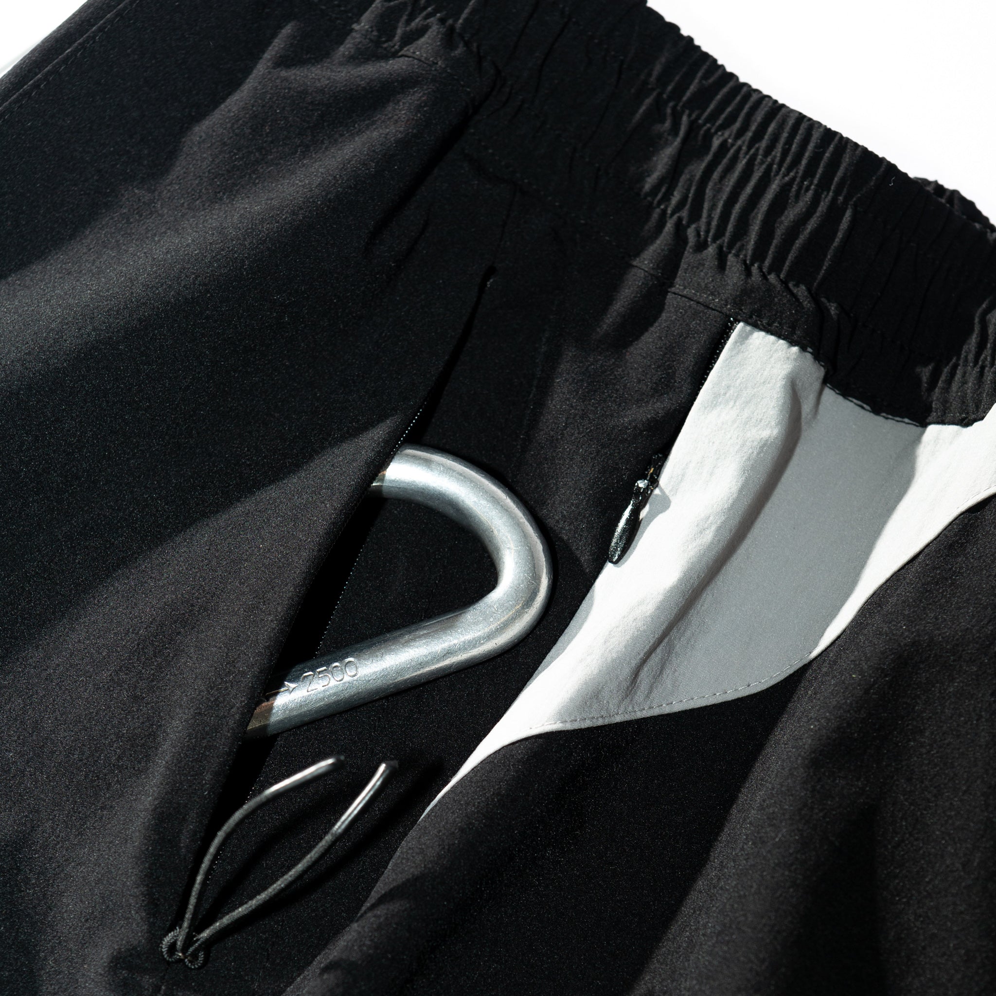 Ray Tech Cargo Shorts (Black/Grey)