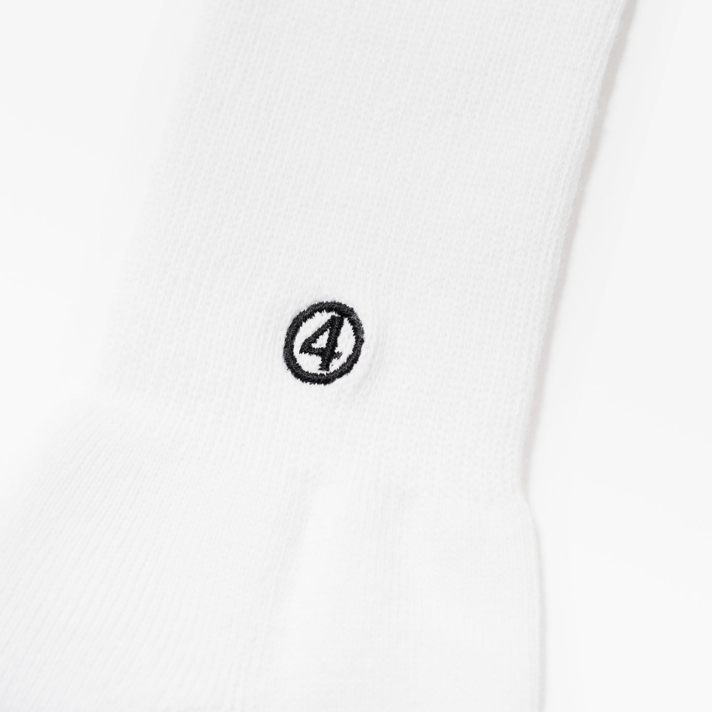 Ayton Socks (White/Black)